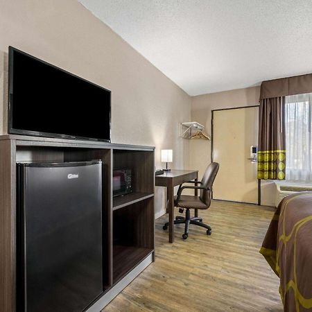 Super 8 By Wyndham Garysburg/Roanoke Rapids Hotel Exterior photo